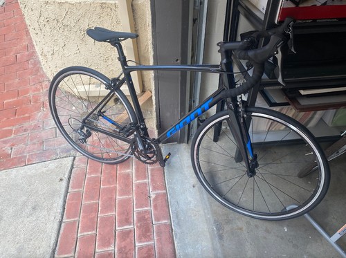 Giant contend 2021 black - 3,