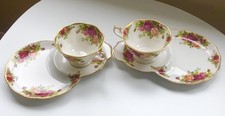 2 x Royal Albert Old Country