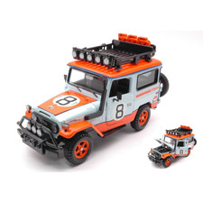 TOYOTA FJ40 HARD TOP 1974 WITH ROOF RACK GULF 1:24 Motormax Auto Stradali Modell