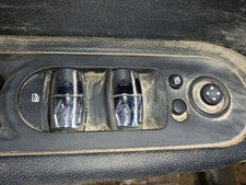 FRONT LEFT WINDOW REGULATOR