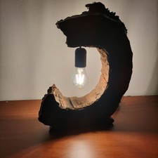 Lampada Da Tavolo In Legno