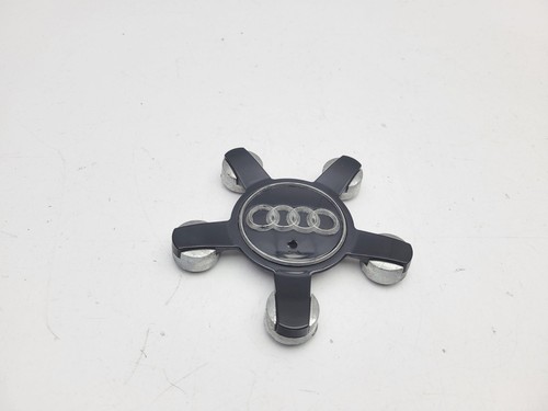 Audi 2011 coprimozzo - a8,