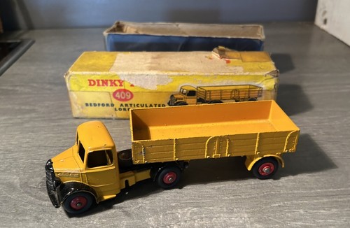 Dinky toys bedford - toys, ancien