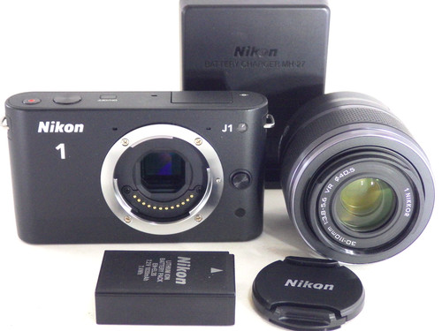 Nikon fotocamera - j1,