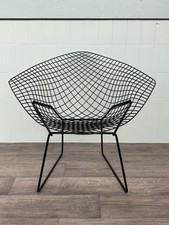Poltrona in metallo nero nello stile di Harry Bertoia per Knoll, anni '70