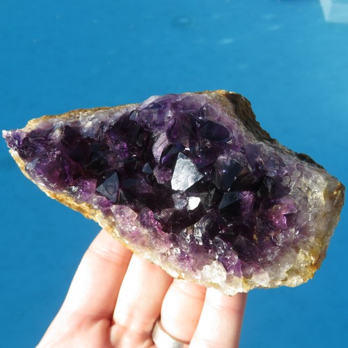 Minerali drusa di - ***,