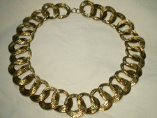 Raro Judith Green Color Oro Particolare Grande Maglie Alta Moda Runway Collana