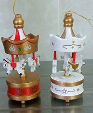 2 Miniatura Giostra In Legno