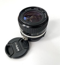 Nikon Nikkor obiettivo 28mm