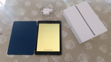 iPad 6° Gen (2018) 9.7" 128GB Wi-Fi Tablet Grigio PERFETTAMENTE FUNZIONANTE
