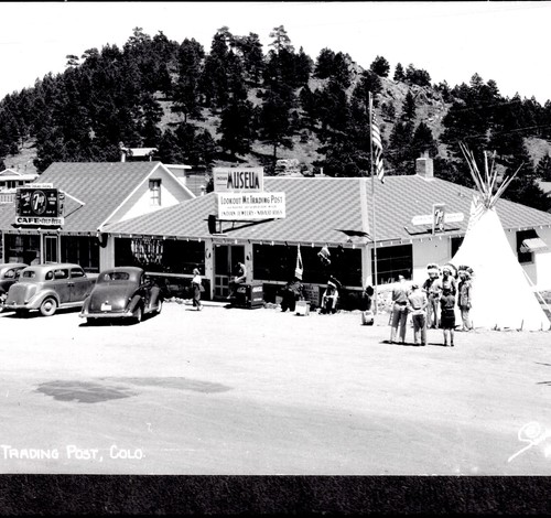 Trading post wwii soldiers - trading,