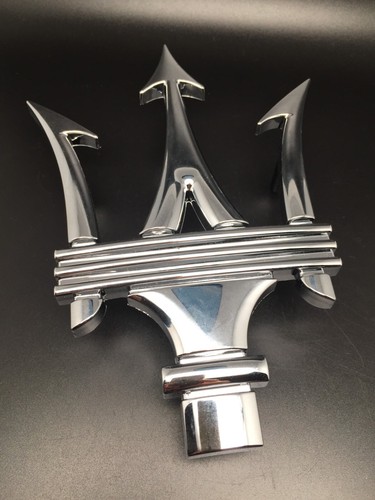 Maserati 670005377 logo sigla - maserati,