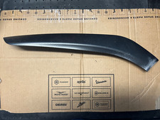 Sottopedana DX Carbon look Piaggio Beverly 125/300/350