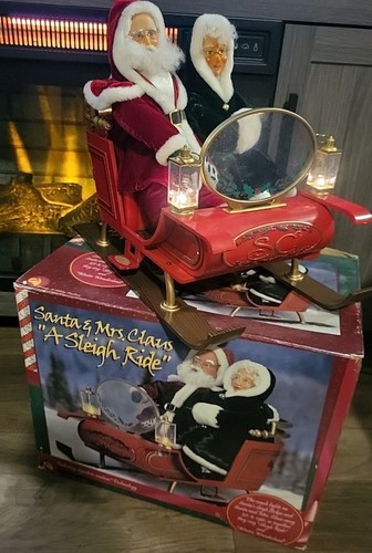 Gemmy santa mrs - santa,