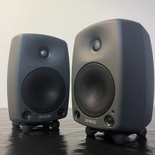 Coppia di casse acustiche GENELEC 8030A amplificate