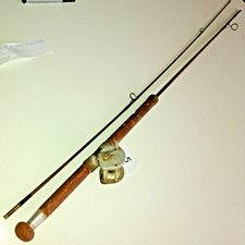 ancienne canne à pêche en