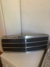 mascherina calandra Mercedes c 180-200-220-250 anni 1993/2000 in ottime