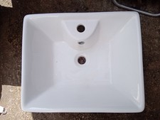 LAVELLO IN CERAMICA