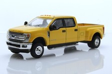 Ford F-350 Dually Lariat