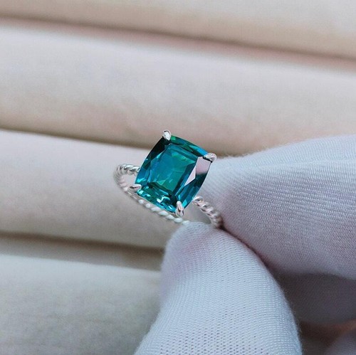 Anello con zaffiro - , verde