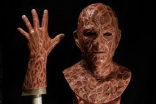 Halloween Freddy maschera in silicone incubo a mano deluxe krueger 