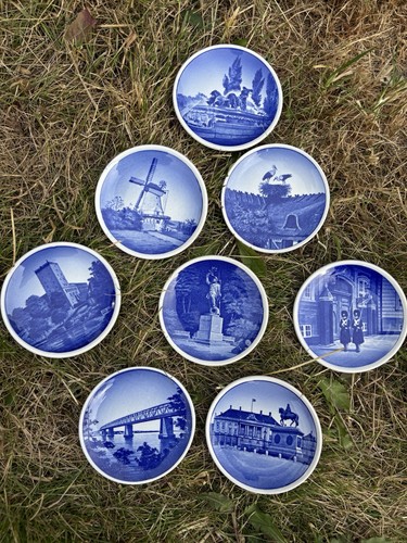 Royal copenhagen miniature - royal,