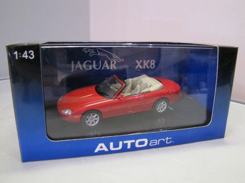 Autoart 53711 jaguar xk8 - autoart,