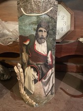 Tegola in terracotta decorata a mano