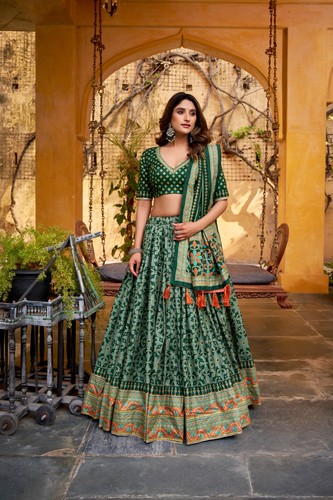 Stampa donna pichwai lehenga - pichwai,