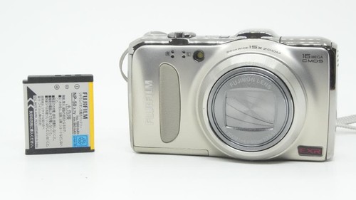 Fotocamera digitale compatta