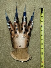 Guanto a siringa Freddy Kruger