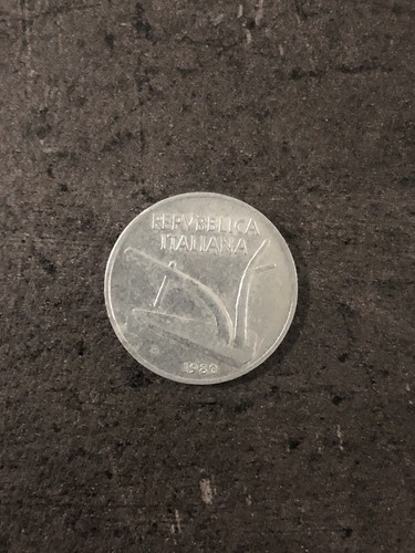 Moneta lire del 1982 della - del,
