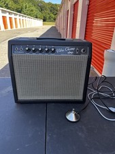 Amplificatore Fender Vibro Champ AA764 1x8" Combo 1965 - Nero 4B