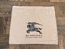 Autentico Burberry Logo Dust