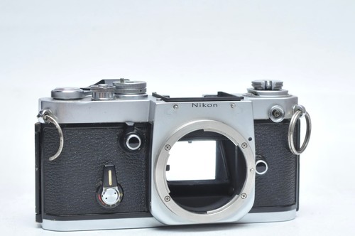 Nikon solo corpo - f2,