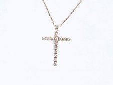 Collana con ciondolo croce
