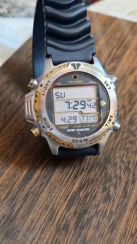 Orologio subacqueo digitale
