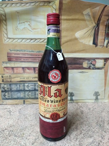 Antico vino rosso ala - rosso,