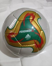 Adidas FEVERNOVA pallone da