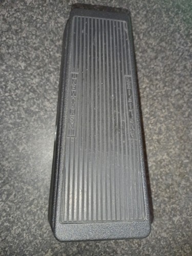 Dunlop cry baby gcb wah - baby,