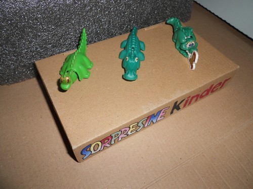 Sorpresine kinder italia - italia, 3