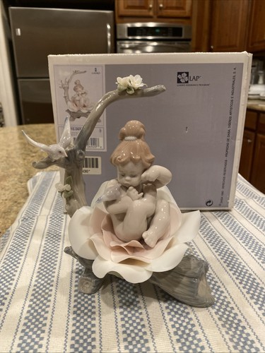 Lladro 6920 born springtime - lladro, in
