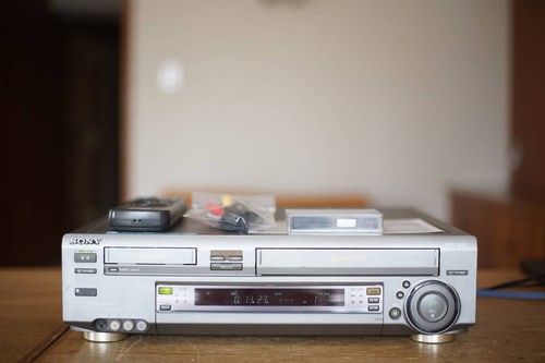 Sony st1 hi8 vhs - hi8, 8mm