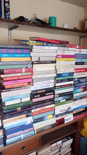 Lotto stock 100 - di, libri