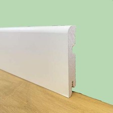 96ML di BATTISCOPA ZOCCOLINO PASSACAVO BC in FIBRA DI LEGNO COMPATTA 80X15 BIANC