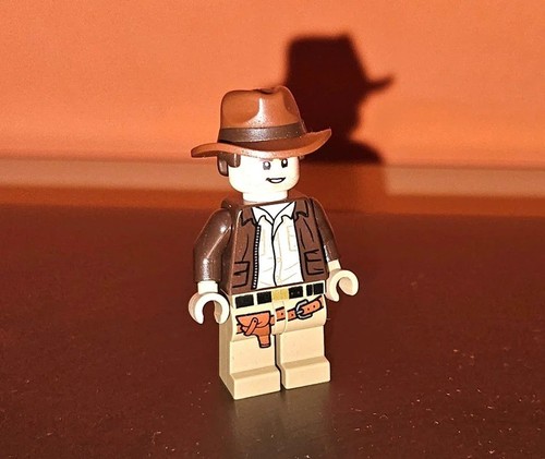 Lego minifigure indiana jones - lego,