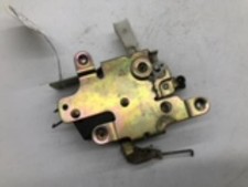 Attuatore serratura portellone