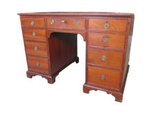 Scrivania in mogano -