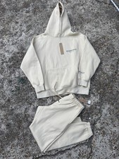 Set Fear of God Essentials
