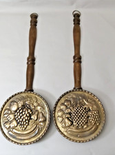 Set 2 Vtg. Brass or Tin Metal WALL PLAQUES Bed Warmer Pans Wood Handles, England